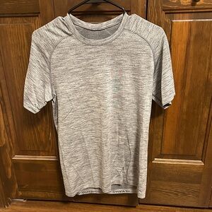 Lululemon metal vent tech short sleeve shirt